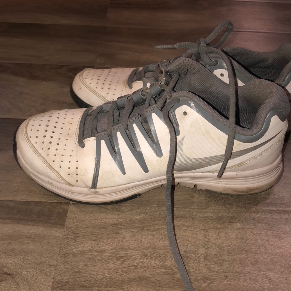 White/Grey Tennis Court Shoes